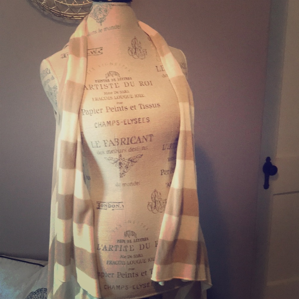 Sleeveless cover up